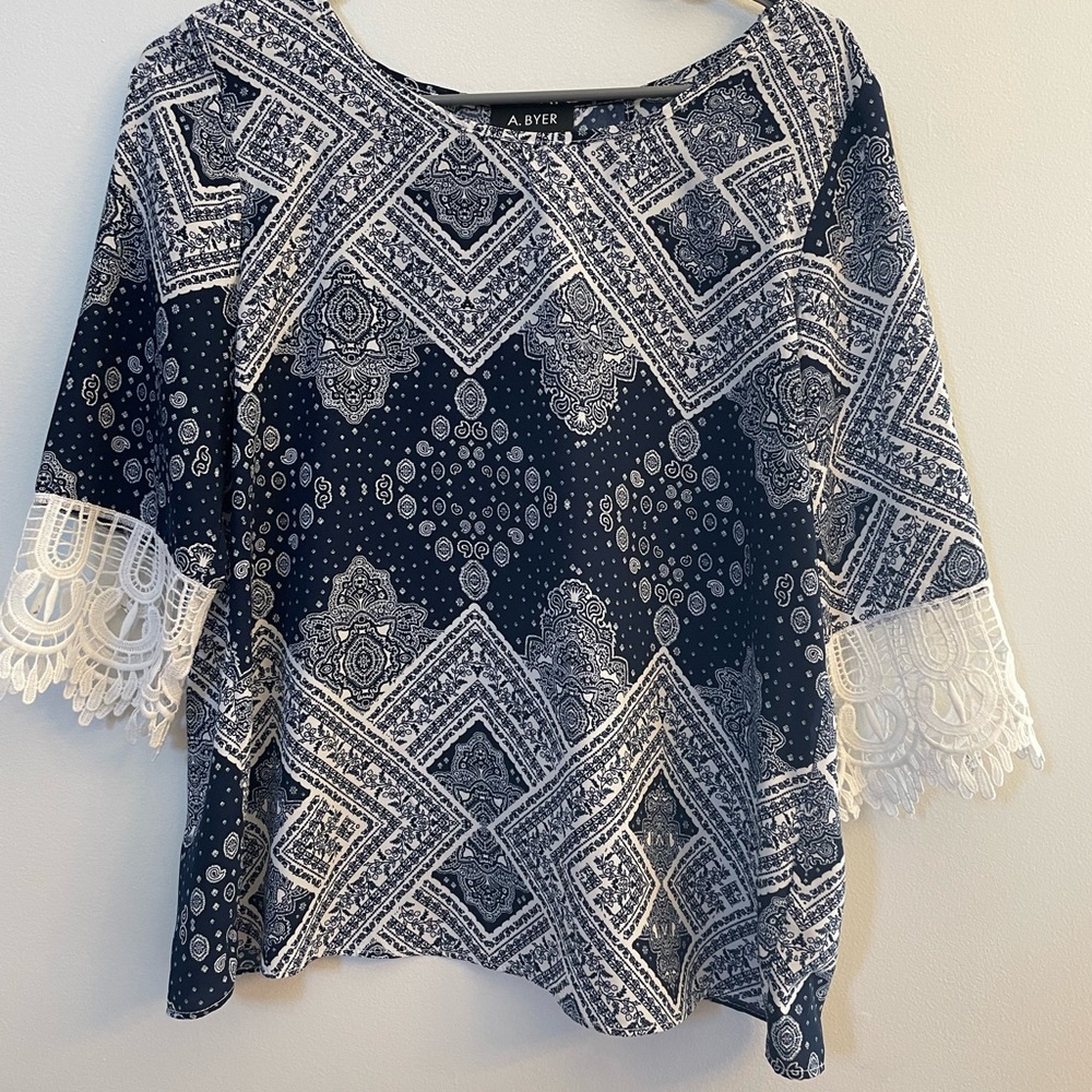 Paisley quarter sleeve